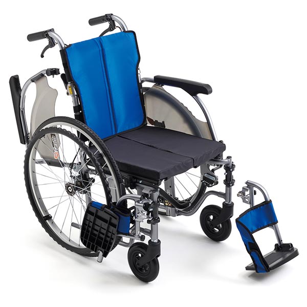 MiKi/ミキ】 多機能 自走式軽量車椅子 CRT-3-CZ 【車椅子販売の